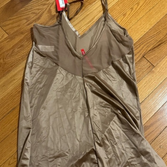 Spanx Nude Chemise Slip - Picture 4 of 5